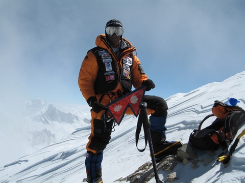 Renowned Italian mountaineer Silvio Mondinelli felicitated