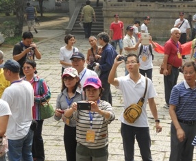 Chinese tourists to make 100 m trips in 2014