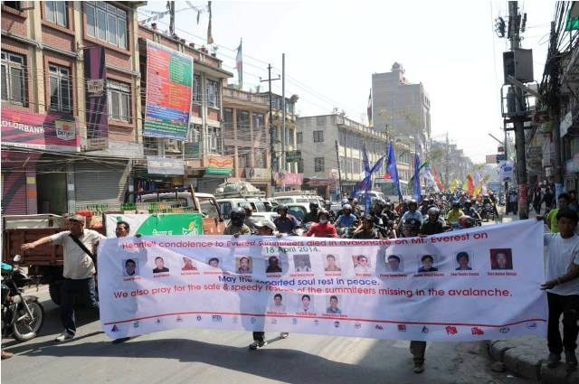 Nepal government meets Sherpas’ demands after Everest tragedy