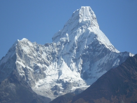 Russian climbers died from altitude sickness