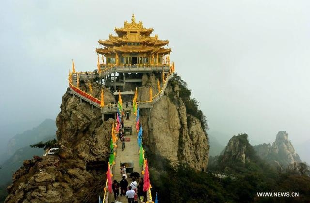 Laojun Mountain in Luoyang, central China’s Henan Province