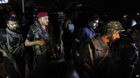 Gunmen storm Pakistan airport, killing at least 28