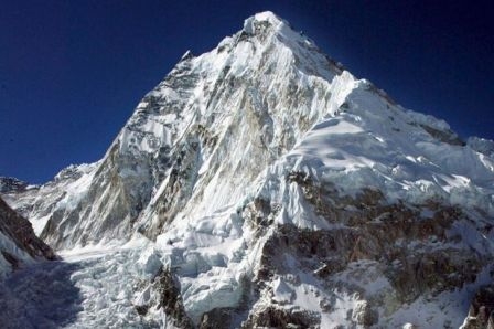 British chef to cook on top of Mount Qomolangma to set world record
