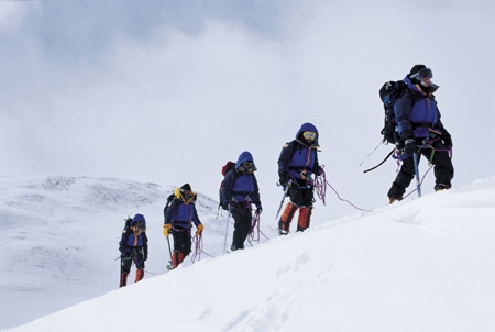 Mountaineering generates $50 mlllion revenue in Tibet