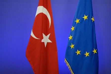 European Union backs Turkey visa-free travel