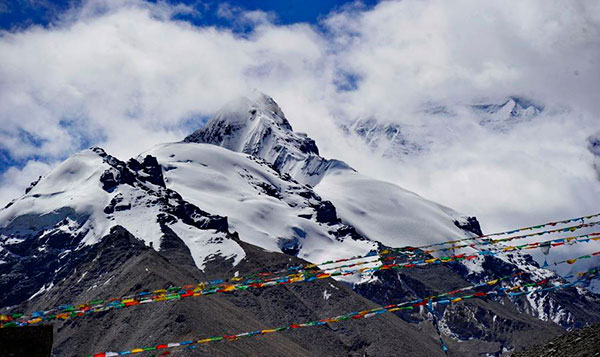 Authorities deny ‘permanent closure’ of Mt. Qomolangma reserve in Tibet