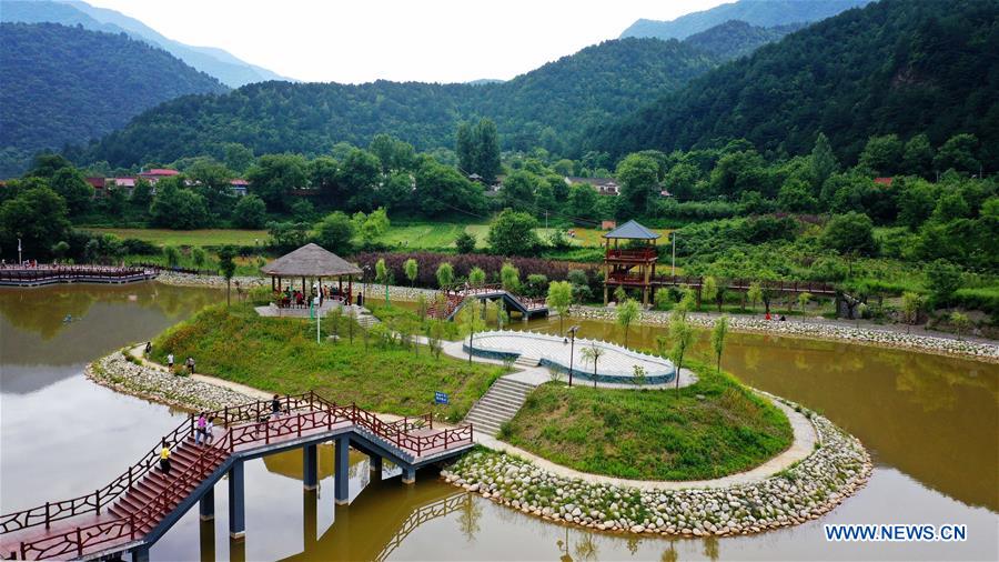 China lists 680 villages to promote rural tourism