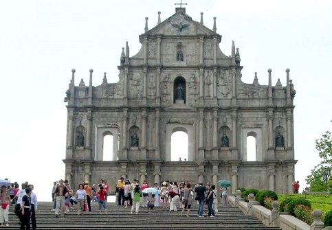 Macau announces partial restart of tourist visas hoping for casino revival