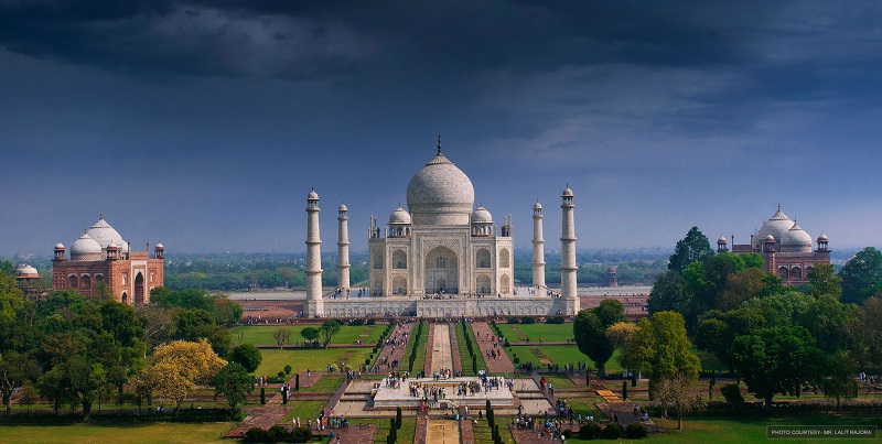 Taj Mahal reopens even as India COVID cases soar