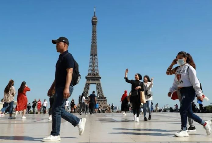 Europe gears up for tourists