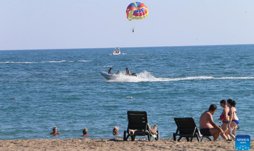 Türkiye to boost economy with summer tourism