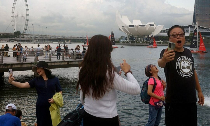 China allows visa-free entry for 6 countries , Singapore most favored outbound destination