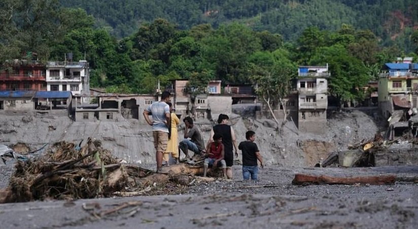 Rescuers race to find thousands missing after Nepal-China glacier collapse