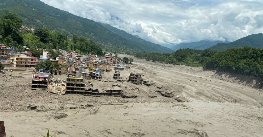 Nepal: 587 tourists from 34 countries missing after Bhotekoshi  flash flood